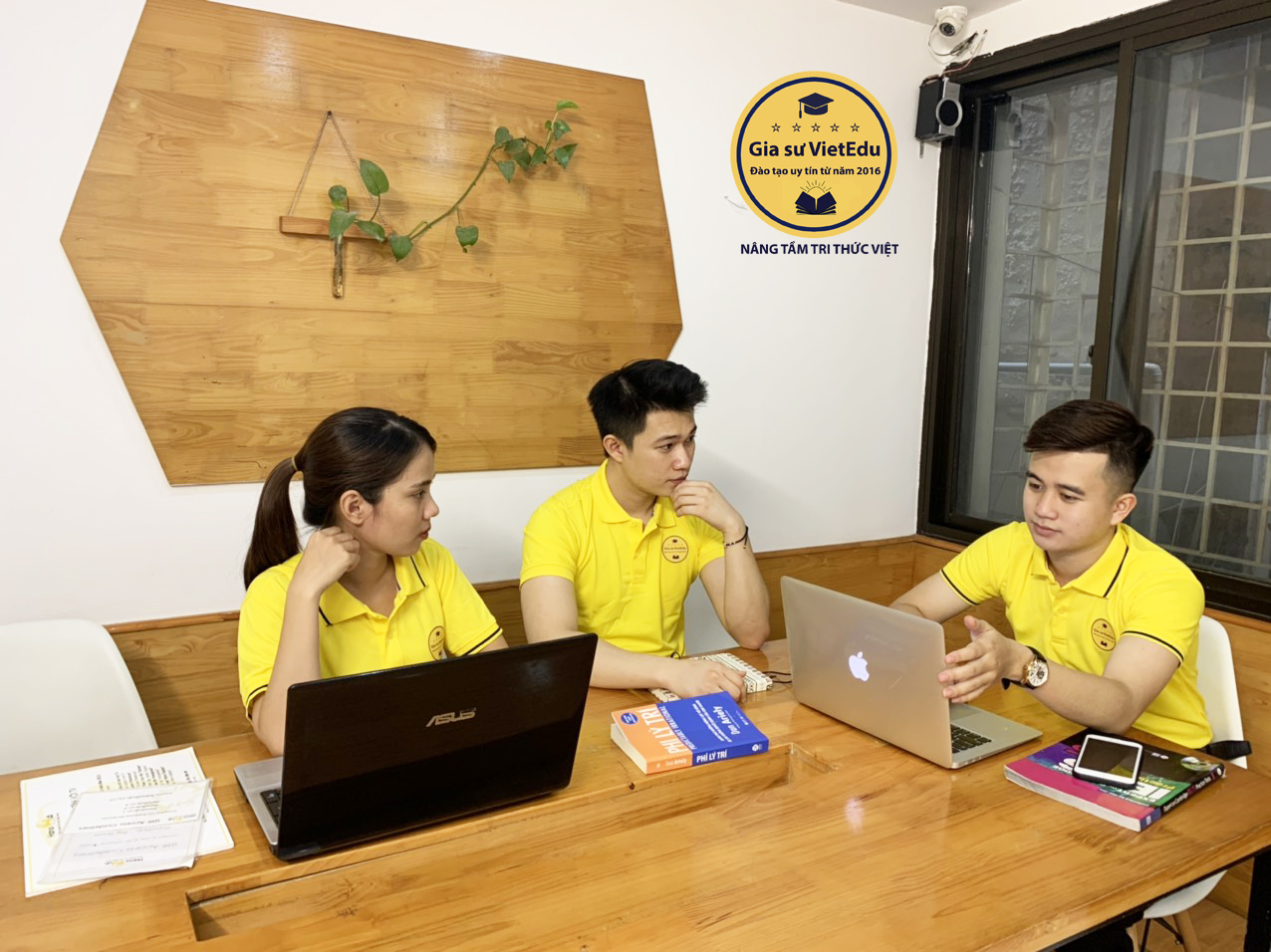 Triển khai SlimCRM cho VietEdu: Sở hữu mạng lưới hơn 6800 gia sư giỏi, bồi dưỡng học viên Việt Nam trở thành Công dân toàn cầu